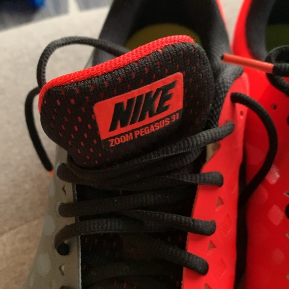 New Men’s Nike Zoom Pegasus 31 Shoes - Picture 6 of 7